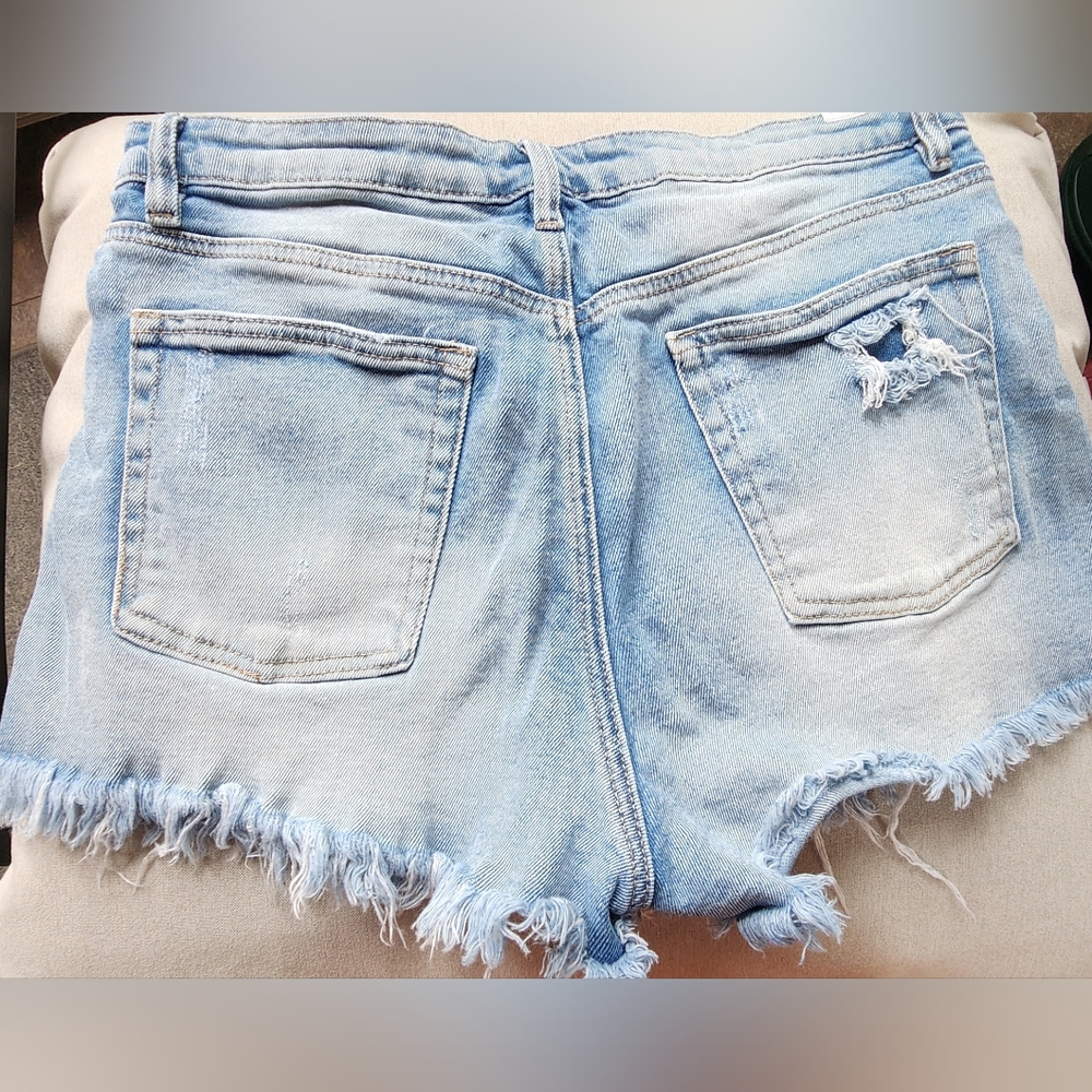 Distressed shorts